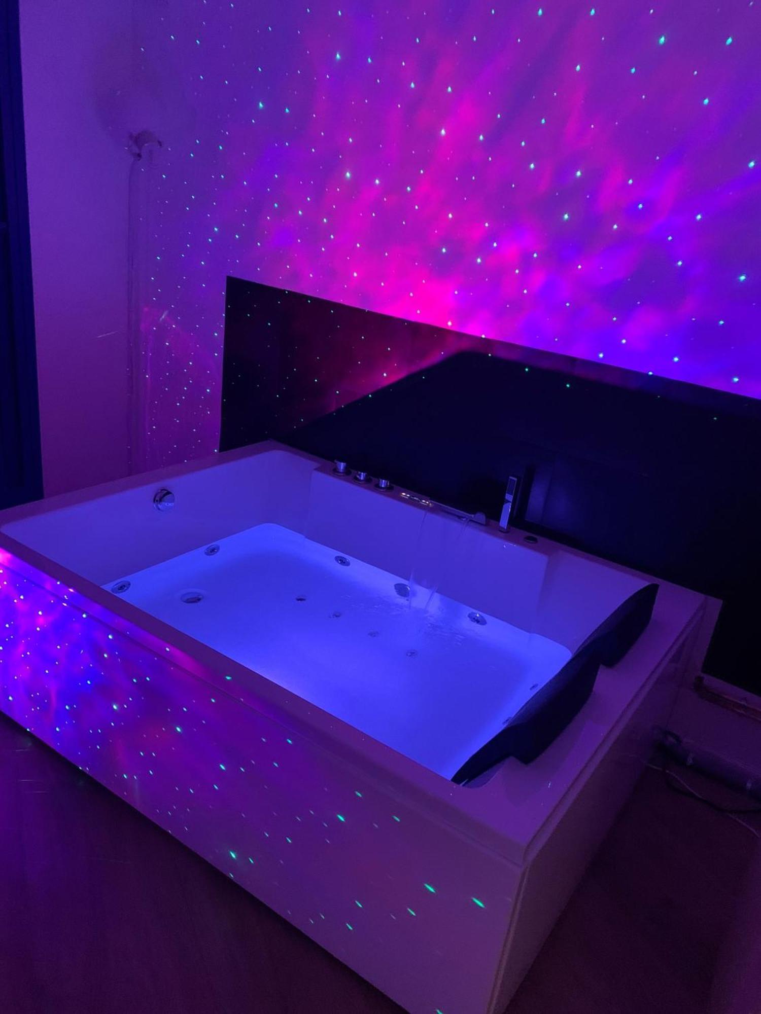 Paris La Defense - Santorin Apartment With Jacuzzi Courbevoie Eksteriør billede